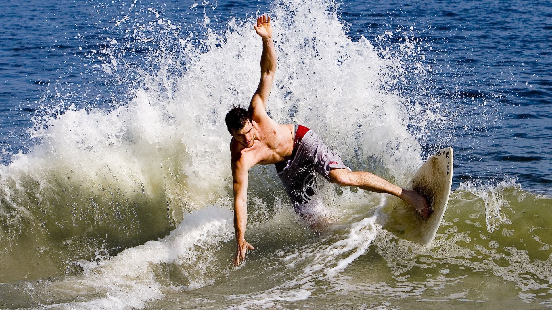 拉沃尔杯的魔力，西西帕斯率队轻取年终总决赛，团队网球的新时代宣言