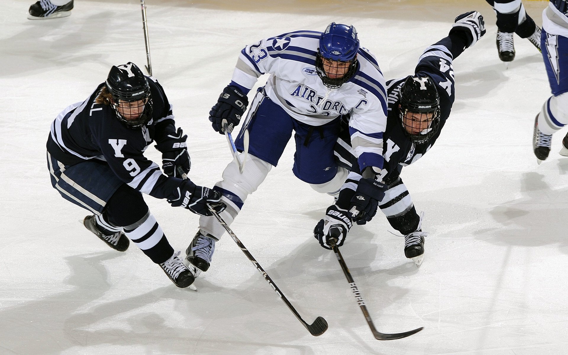 赛道上的孤勇者，拉塞尔扛起威廉姆斯，力克法拉利神话